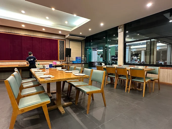 Laem Charoen Seafood