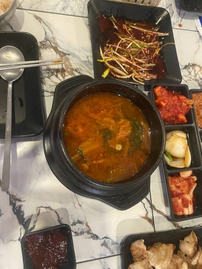 파타야 넘버원 해장국 국물