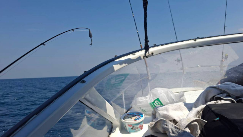 파타야 좀티엔 바다 낚시 중 바라본 바다 풍경